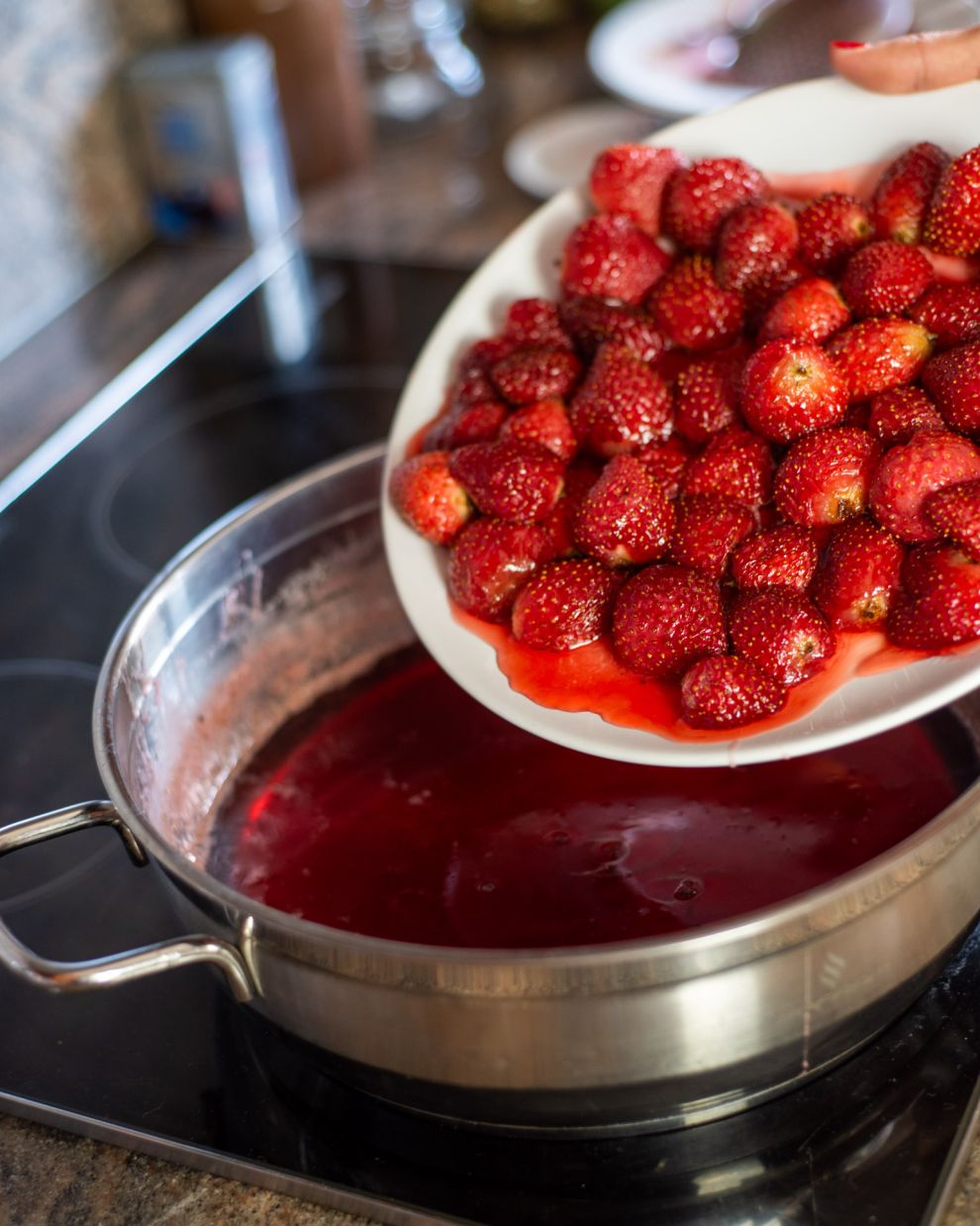 γλυκό κουταλιού φράουλα