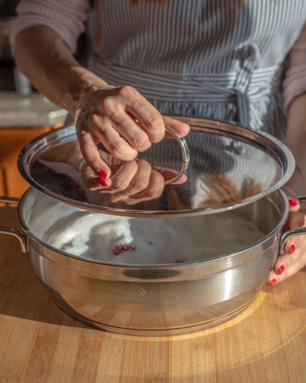 Γλυκό κουταλιού φράουλα 
