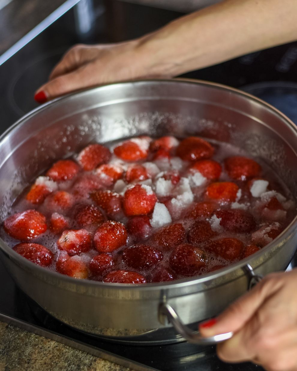 Γλυκό κουταλιού φράουλα