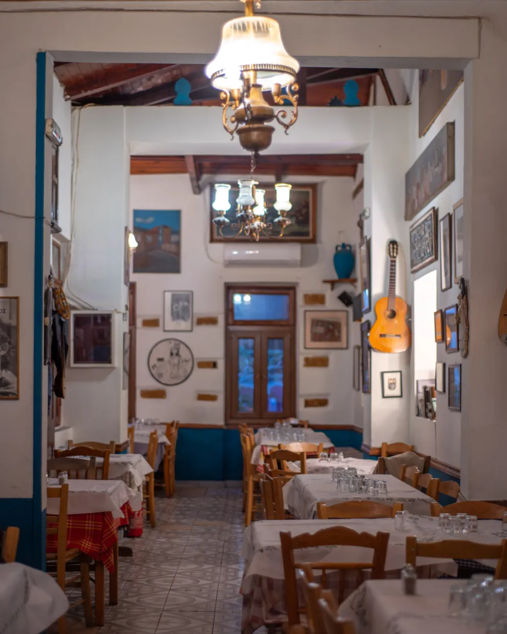 Πειναλέων