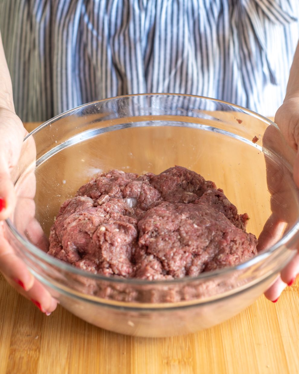 Πολίτικα σουτζούκακια με πατάτες και πιπεριές βήμα-βήμα