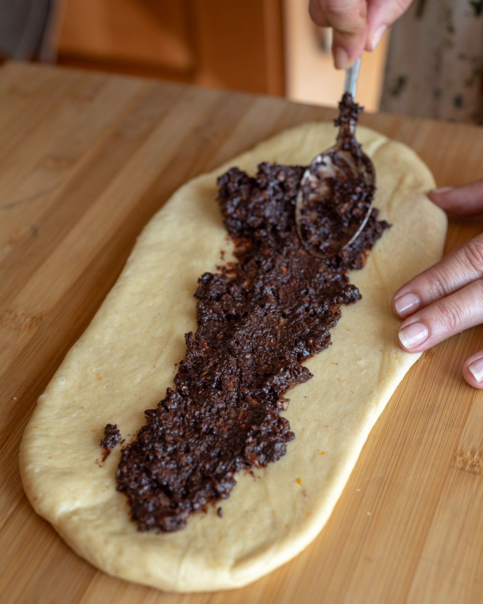 Τσουρέκι γεμιστό βήμα βήμα 