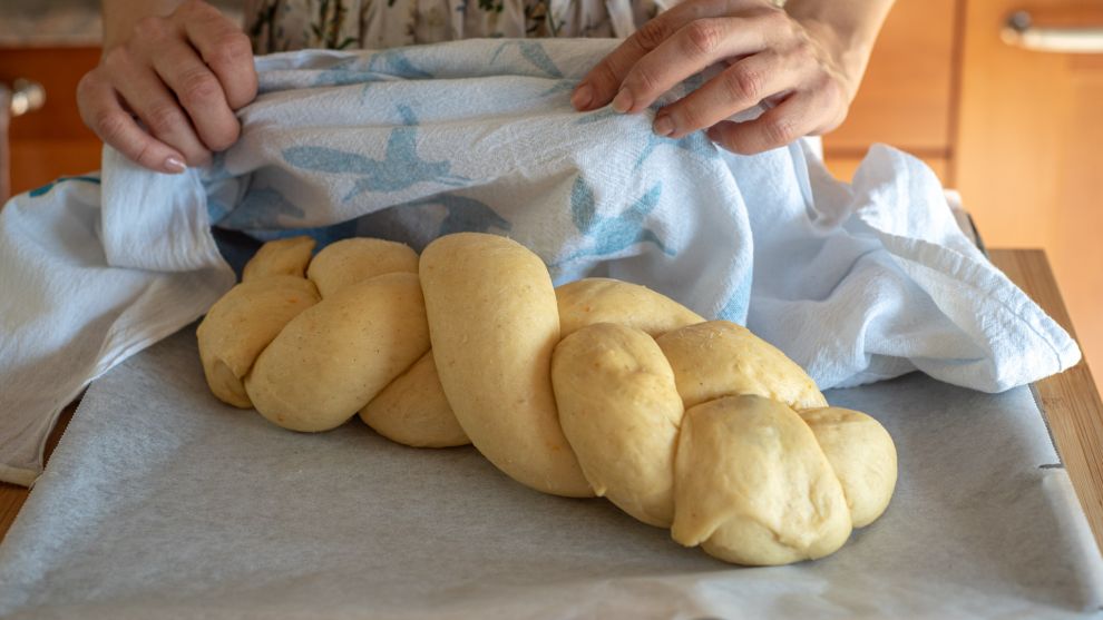 Τσουρέκι γεμιστό βήμα βήμα 