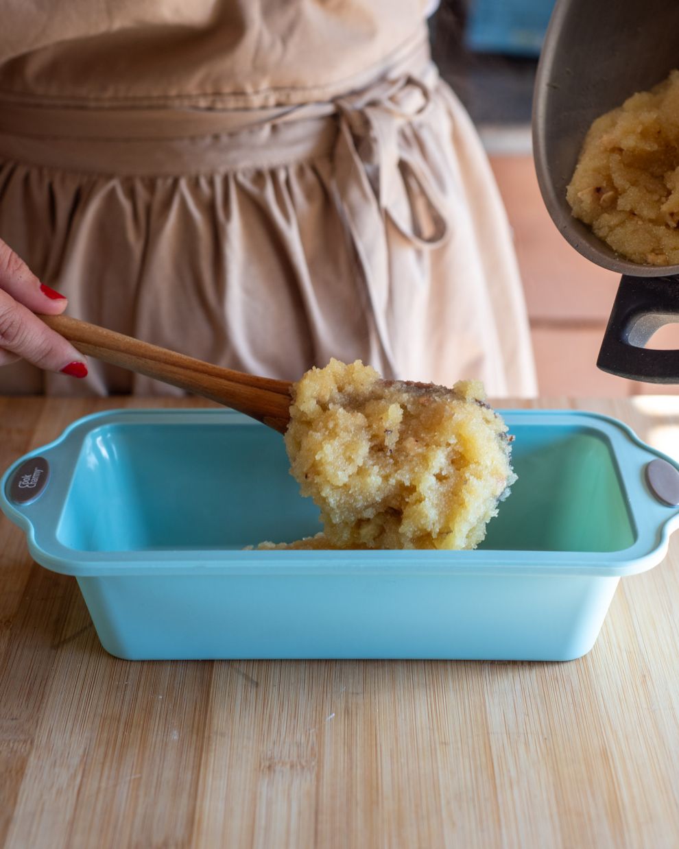 Χαλβάς σιμιγδαλένιος με επικάλυψη σοκολάτας 