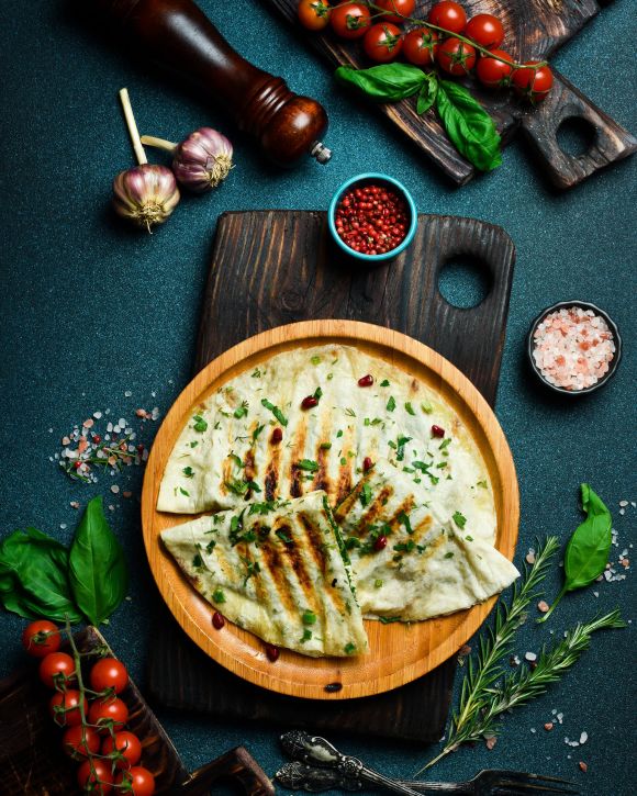 Flatbreads με πατάτα και σπανάκι