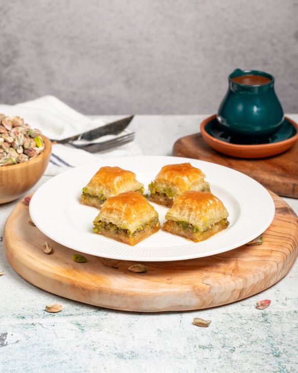 Μπακλαβαδάκια με φιστίκι Αιγίνης