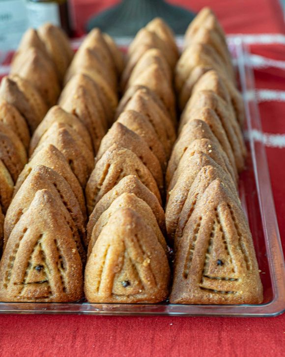 Παραδοσιακά ισλί από το εργαστήριο ζαχαροπλαστικής Δήμητρα Γουναρίδη