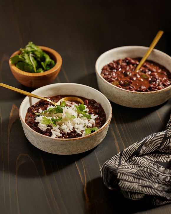 Σούπα με μαύρα φασόλια και ρύζι