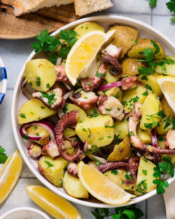 Πατατοσαλάτα με χταπόδι