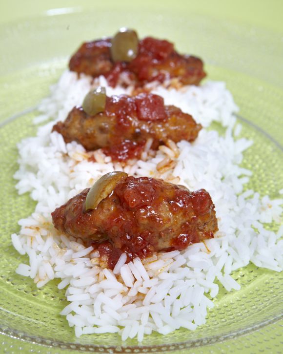 Σουτζουκάκια σμυρναίικα με Μαυροδάφνη