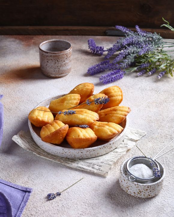 Κεκάκια μαντλέν (Madeleines)